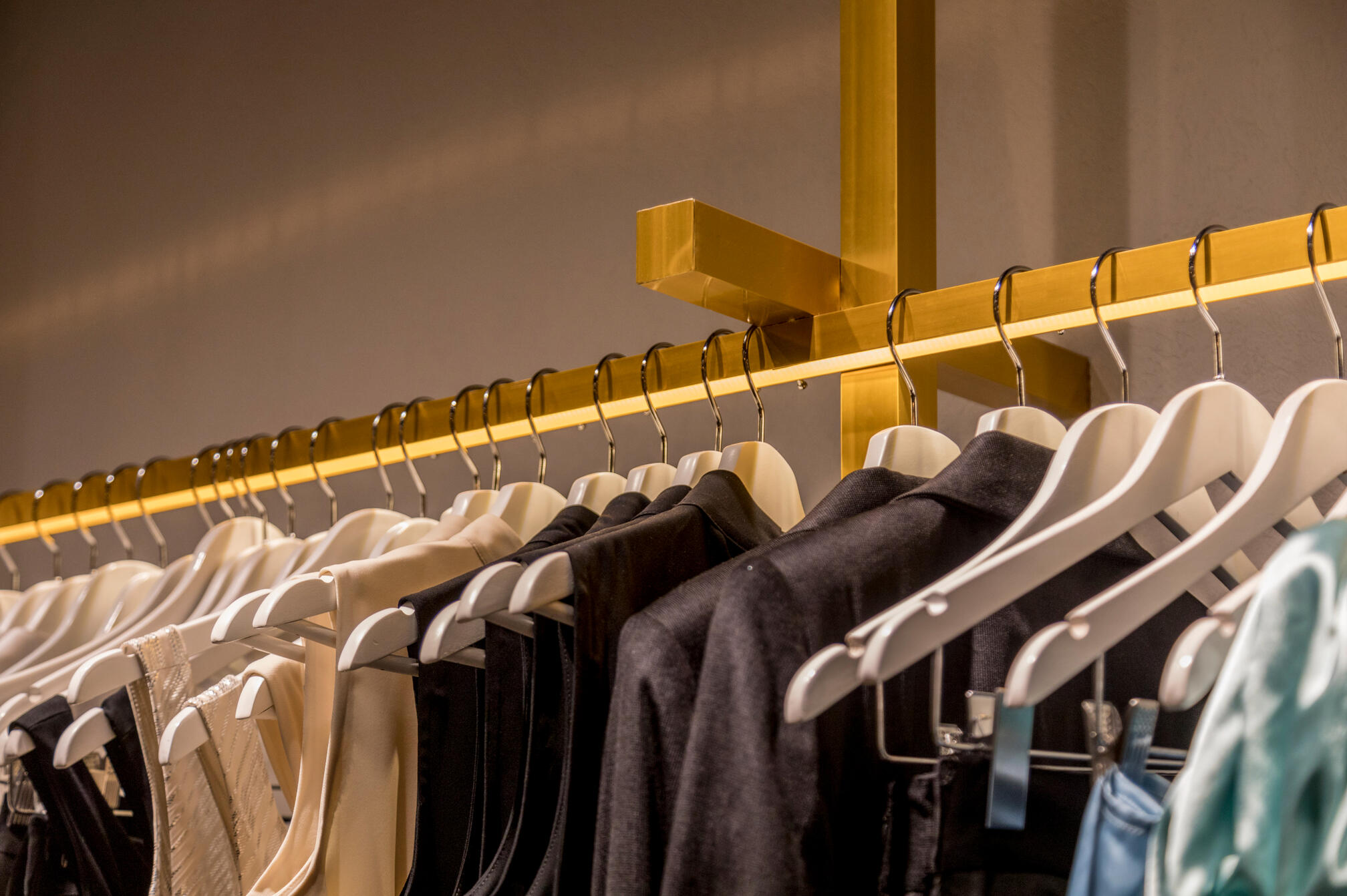 Velásquez — Spatial Design in collaboration with La Curadora